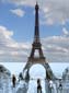 Tour Eiffel et précipice