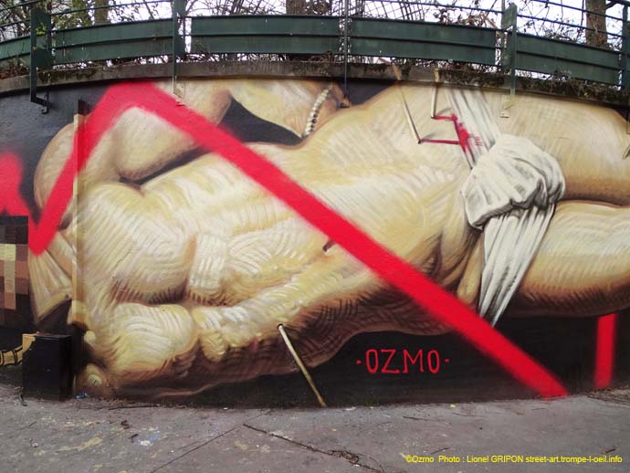 Le Mur12-12 Ozmo
