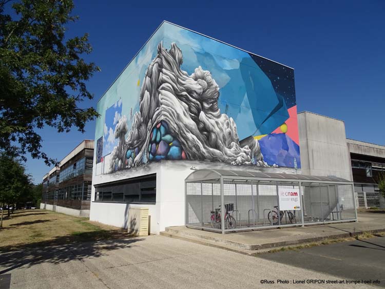 La Carte et le Territoire