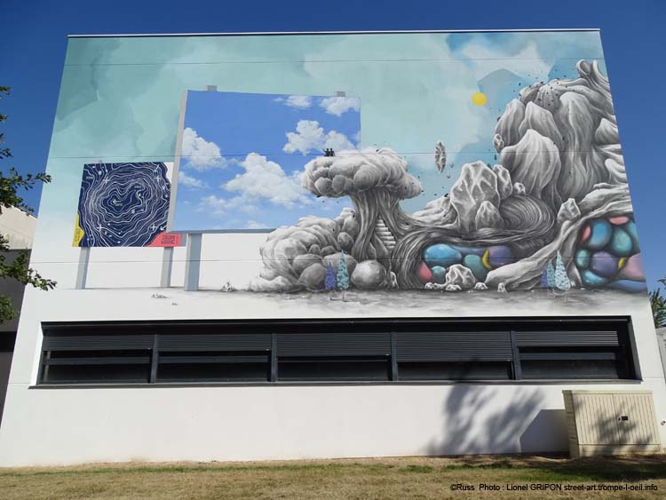 La Carte et le Territoire