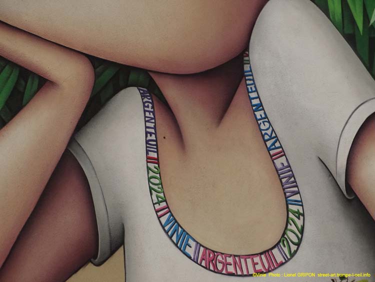 Pin-Up pensive