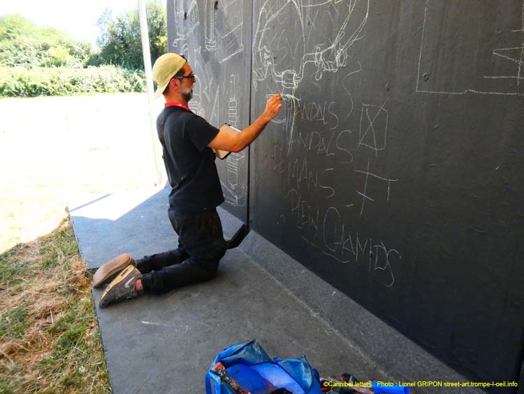 Bloc béton-181 Cannibal letters