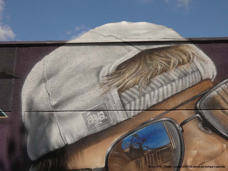 Petit garçon souriant