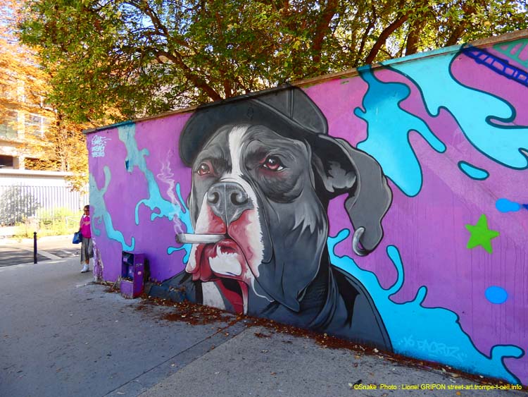 Chien fumeur