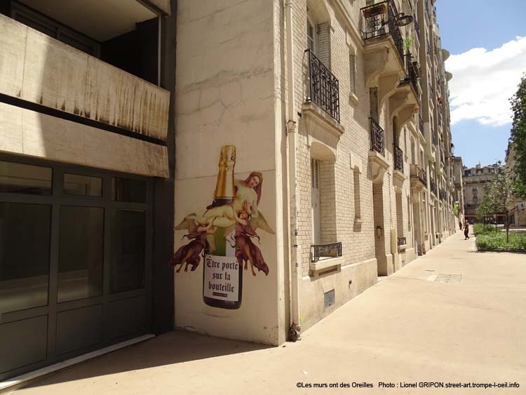 Porté sur la bouteille