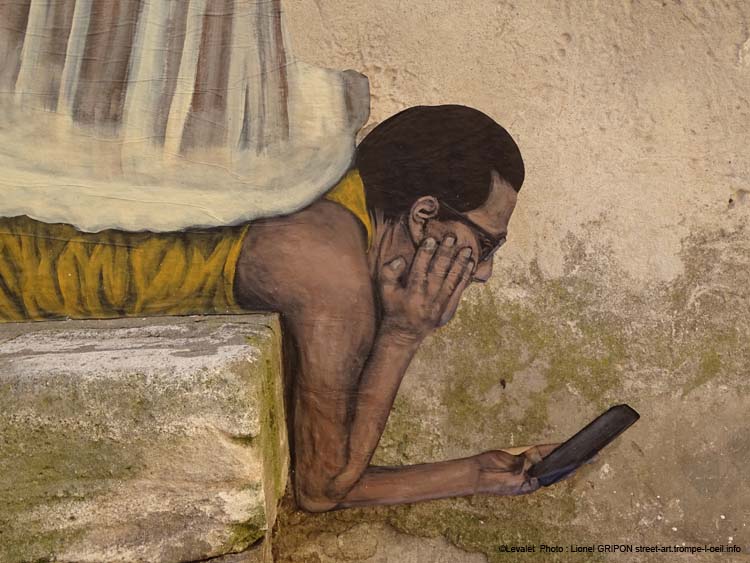 Villeneuve-02 Levalet