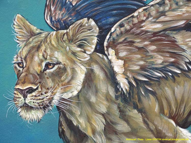 Lionne ailée