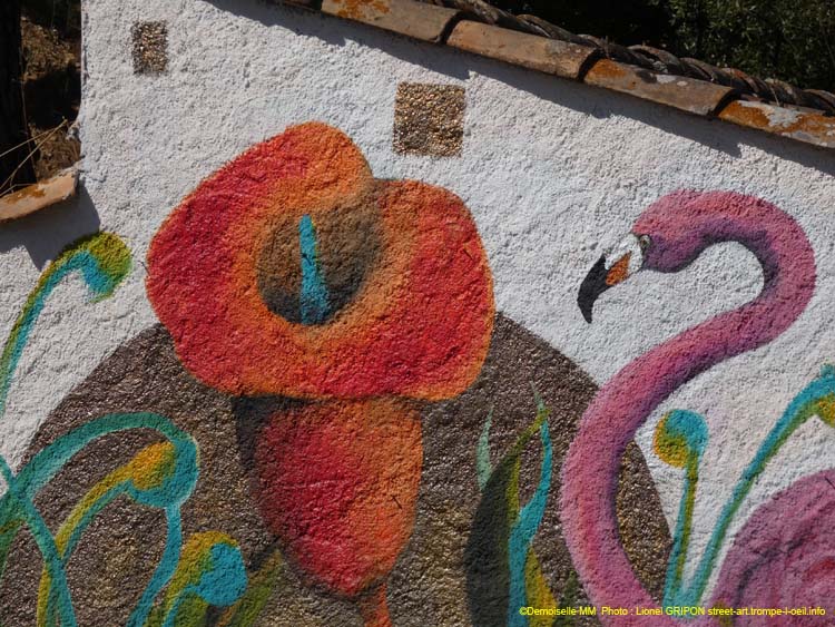 Baleines et flamant rose