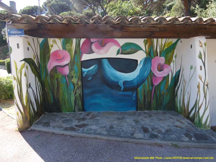 Baleines et flamant rose