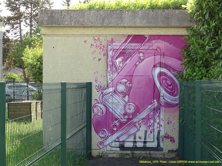 Voiture rose