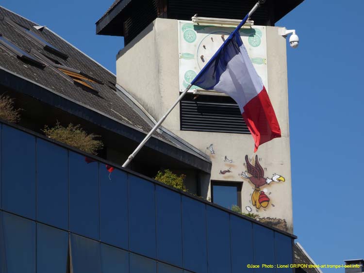Gouzou et aigle