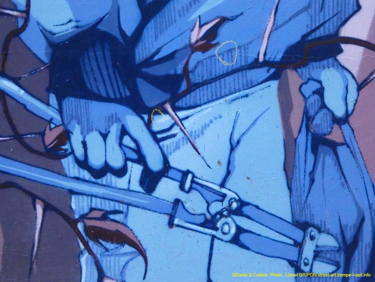 Homme au coupe boulon