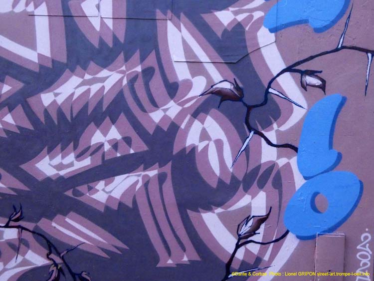 Homme au coupe boulon