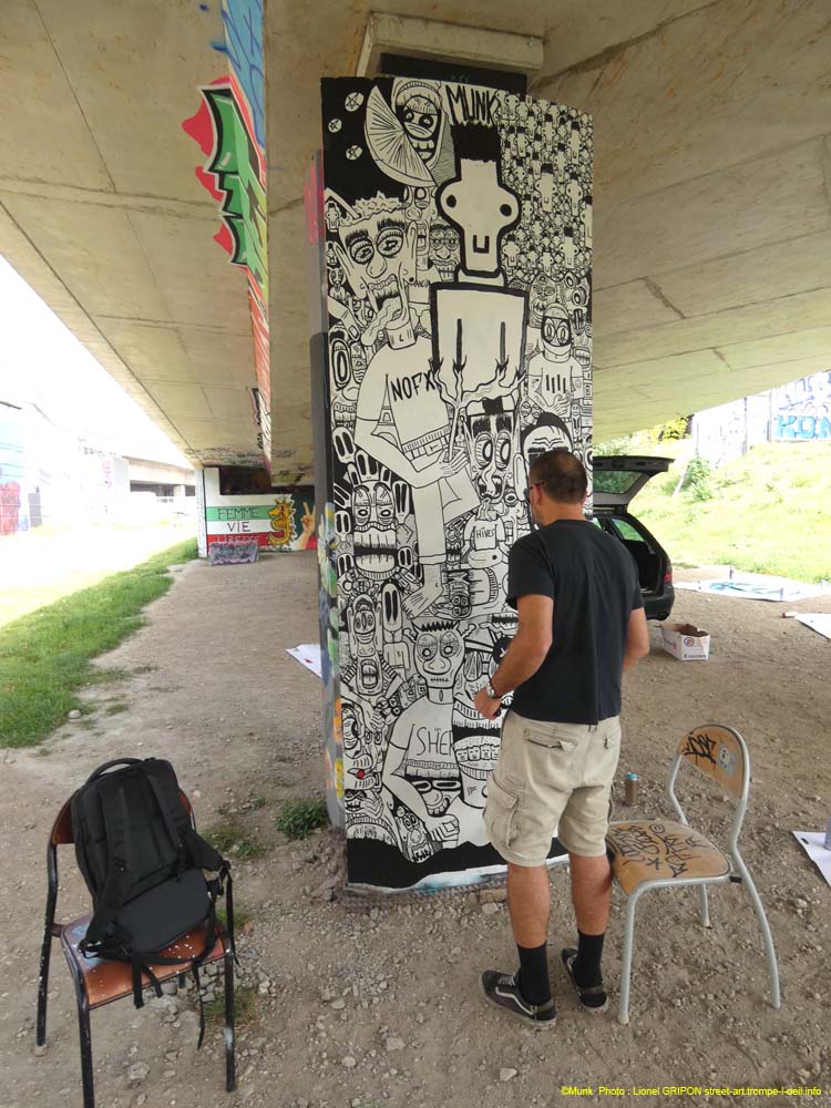 Assemblage surréaliste