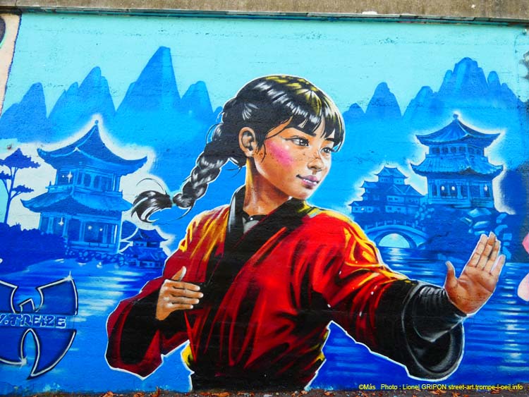V Treize-006 Más