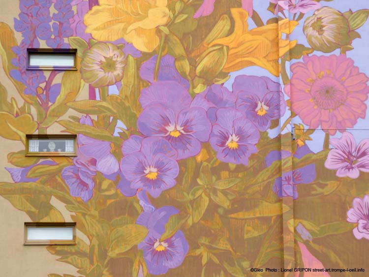 La femme aux fleurs
